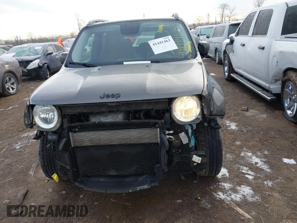 2016 Jeep Renegade Latitude with VIN ZACCJBBT5GPD37944, listed as a IAAI auction lot 41441463 with 103,429 mi miles. Bid and sale history available at carsss.com. Image 13.