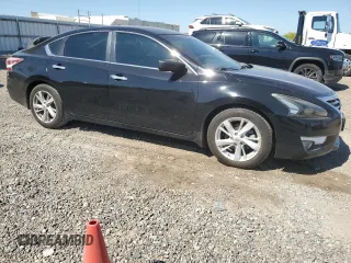 2015 Nissan Altima SV z VIN 1N4AL3AP0FC241787, wystawiony jako Copart lot #52039465 z przebiegiem 158 922 mil mil oraz Czysty tytuł • Clean title. Historia ofert i sprzedaży dostępna na DreamBid. Obrazek 4.