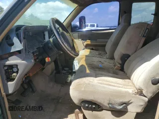 1997 Dodge 2500 z VIN 3B7KC23D8VG746774, wystawiony jako Copart lot #54536375 z przebiegiem 250 656 mil mil oraz Czysty tytuł • Clean title. Historia ofert i sprzedaży dostępna na DreamBid. Obrazek 7.