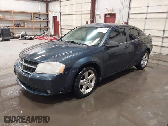 2008 Dodge Avenger SXT z VIN 1B3LC56R08N579174, wystawiony jako IAAI lot #41964299 z przebiegiem 124 540 mil mil oraz . Historia ofert i sprzedaży dostępna na DreamBid. Obrazek 2.