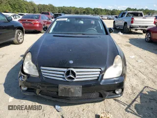 2007 Mercedes-Benz CLS 550 with VIN WDDDJ72X97A107205, listed as a Copart auction lot 70282894 with 69,433 mi miles and Salvage Title. Bid and sale history available at DreamBid. Image 5.