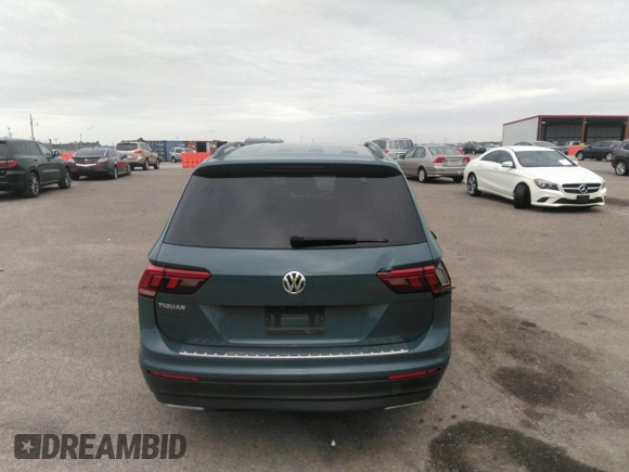 2019 Volkswagen Tiguan S z VIN 3VV1B7AXXKM121963, wystawiony jako IAAI lot #40076115 z przebiegiem 167 540 mil mil oraz . Historia ofert i sprzedaży dostępna na DreamBid. Obrazek 15.