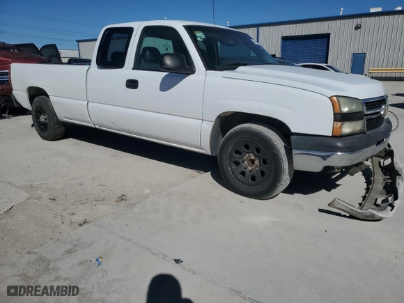 2007 Chevrolet Silverado 1500 Classic Work Truck with VIN 1GCEC19V17E147331, listed as a Copart auction lot 47572185 with NaN miles and Clean Title. Bid and sale history available at carsss.com. Image 4.