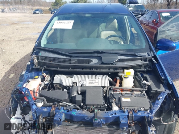 2013 Toyota Prius Two with VIN JTDZN3EUXD3272985, listed as a IAAI auction lot 42072007 with 135,785 mi miles and . Bid and sale history available at carsss.com. Image 10.