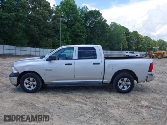 2018 Ram 1500 Express z VIN 3C6RR6KG4JG252350, wystawiony jako IAAI lot #42537585 z przebiegiem 202 104 mil mil oraz . Historia ofert i sprzedaży dostępna na DreamBid. Obrazek 14.