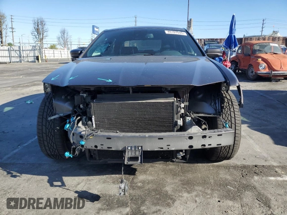 2020 Chrysler 300 S z VIN 2C3CCABG3LH158907, wystawiony jako Copart lot #49107695 z przebiegiem 70 204 mil mil oraz Szkody całkowita. Historia ofert i sprzedaży dostępna na DreamBid. Obrazek 5.