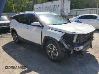 2020 GMC Terrain SLT z VIN 3GKALPEV3LL243810, wystawiony jako Copart lot #52027375 z przebiegiem 87 682 mil mil oraz Czysty tytuł • Clean title. Historia ofert i sprzedaży dostępna na DreamBid. Obrazek 4.