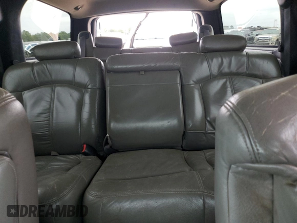 2002 Chevrolet Suburban LS with VIN 3GNEC16Z72G167647, listed as a Copart auction lot 83568164 with 0 mi miles and Salvage Title. Bid and sale history available at carsss.com. Image 10.