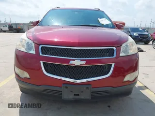 2011 Chevrolet Traverse 1LT z VIN 1GNKRGED8BJ286753, wystawiony jako IAAI lot #42107568 z przebiegiem 178 663 mil mil oraz . Historia ofert i sprzedaży dostępna na DreamBid. Obrazek 12.