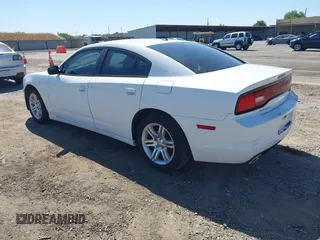 2011 Dodge Charger SE z VIN 2B3CL3CG9BH532362, wystawiony jako IAAI lot #42310032 z przebiegiem 180 532 mil mil oraz . Historia ofert i sprzedaży dostępna na DreamBid. Obrazek 3.