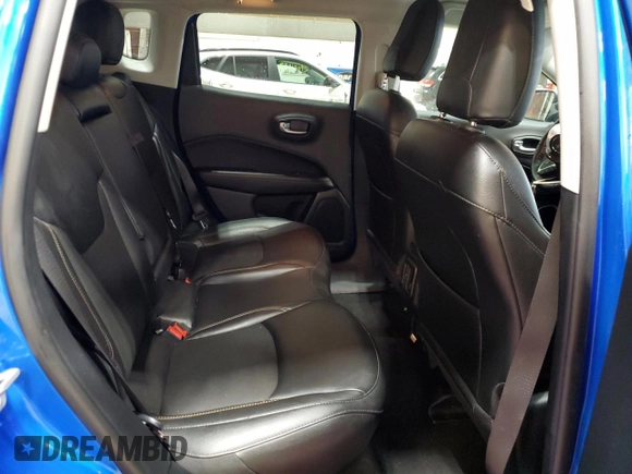 2021 Jeep Compass Latitude z VIN 3C4NJDBB0MT539879, wystawiony jako Copart lot #57964125 z przebiegiem 43 246 mil mil oraz Szkoda całkowita • Salvage title. Historia ofert i sprzedaży dostępna na DreamBid. Obrazek 11.