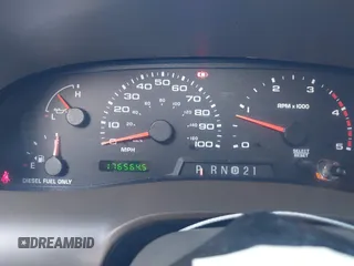 2003 Ford Excursion XLT z VIN 1FMNU40F03EA06549, wystawiony jako IAAI lot #42231165 z przebiegiem 176 564 mil mil oraz . Historia ofert i sprzedaży dostępna na DreamBid. Obrazek 15.