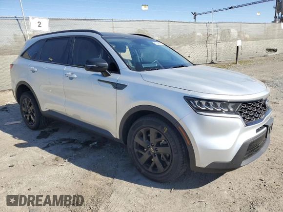 2021 Kia Sorento S z VIN 5XYRLDLC8MG007922, wystawiony jako Copart lot #49844825 z przebiegiem 99 292 mil mil oraz Szkoda całkowita • Salvage title. Historia ofert i sprzedaży dostępna na DreamBid. Obrazek 4.