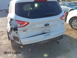 2016 Ford Escape SE with VIN 1FMCU0GX6GUB62475, listed as a IAAI auction lot 42006621 with 189,757 mi miles and . Bid and sale history available at carsss.com. Image 6.