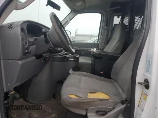 2008 Ford Econoline Cargo Commercial z VIN 1FTNE24L78DB58430, wystawiony jako Copart lot #87363034 z przebiegiem Nie podano mil oraz Szkoda całkowita • Salvage title. Historia ofert i sprzedaży dostępna na DreamBid. Obrazek 7.