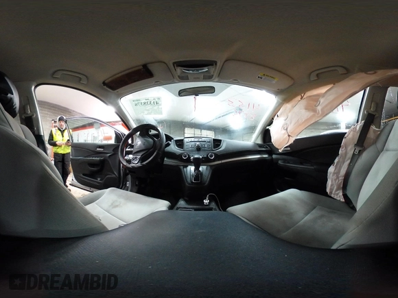 2016 Honda CR-V SE with VIN 2HKRM4H43GH696134, listed as a IAAI auction lot 41338376 with Not Provided miles and . Bid and sale history available at carsss.com. Image 17.