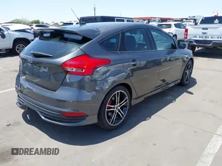 2015 Ford Focus ST с VIN 1FADP3L95FL300526, выставлен на аукционе IAAI как лот 42532675 с пробегом 132 960 миль миль и . История ставок и продаж доступна на DreamBid. Изображение 4.