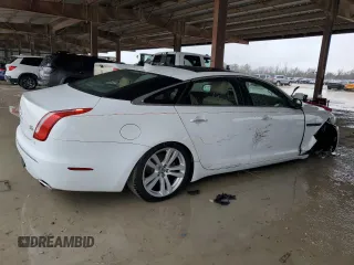 2013 Jaguar XJ Portfolio с VIN SAJWJ2GD4D8V47695, выставлен на аукционе Copart как лот 44997315 с пробегом 195 810 миль миль и Списание • Salvage title. История ставок и продаж доступна на DreamBid. Изображение 3.