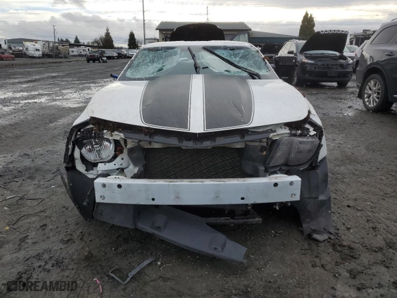 2011 Chevrolet Camaro 1LT with VIN 2G1FB1ED0B9197159, listed as a Copart auction lot 86854184 with 44,605 mi miles and Salvage Title. Bid and sale history available at carsss.com. Image 5.