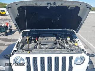 2020 Jeep Wrangler Unlimited Sport S z VIN 1C4HJXDN2LW138980, wystawiony jako IAAI lot #42086095 z przebiegiem 58 735 mil mil oraz . Historia ofert i sprzedaży dostępna na DreamBid. Obrazek 10.