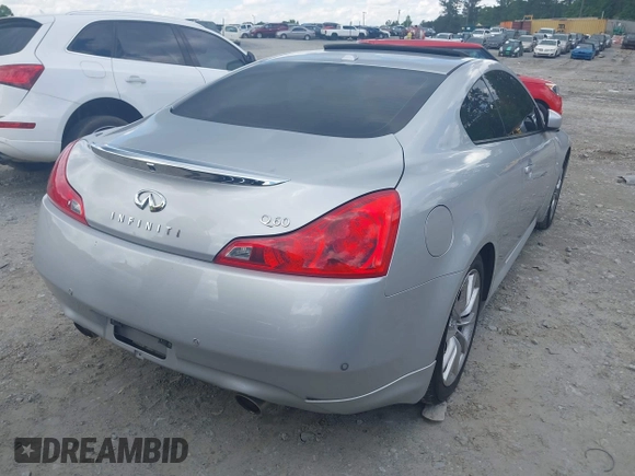 2015 Infiniti Q60 S Limited z VIN JN1CV6EK6FM871680, wystawiony jako IAAI lot #42253006 z przebiegiem 113 513 mil mil oraz . Historia ofert i sprzedaży dostępna na DreamBid. Obrazek 4.