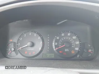 2004 Hyundai Elantra GLS z VIN KMHDN46D14U790939, wystawiony jako IAAI lot #42194909 z przebiegiem 108 180 mil mil oraz . Historia ofert i sprzedaży dostępna na DreamBid. Obrazek 7.