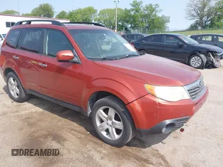 2010 Subaru Forester X Limited с VIN JF2SH6DC2AH757933, выставлен на аукционе IAAI как лот 42393807 с пробегом 176 444 миль миль и . История ставок и продаж доступна на DreamBid. Изображение 1.