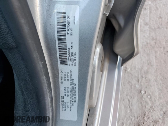 2015 Chrysler 200 Limited z VIN 1C3CCCAB4FN680586, wystawiony jako Copart lot #55215785 z przebiegiem 126 282 mil mil oraz Szkoda całkowita • Salvage title. Historia ofert i sprzedaży dostępna na DreamBid. Obrazek 12.