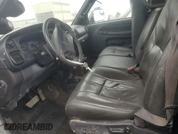 2000 Dodge 2500 with VIN 3B7KF2362YG132087, listed as a Copart auction lot 48668925 with 358,326 mi miles and Salvage title. Bid and sale history available at DreamBid. Image 7.