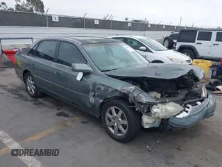 2000 Toyota Avalon XL с VIN 4T1BF28B2YU081320, выставлен на аукционе IAAI как лот 42335689 с пробегом 179 043 миль миль и . История ставок и продаж доступна на DreamBid. Изображение 1.