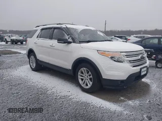 2014 Ford Explorer XLT with VIN 1FM5K7D85EGB32187, listed as a IAAI auction lot 41288259 with 237,289 mi miles. Bid and sale history available at carsss.com. Image 1.