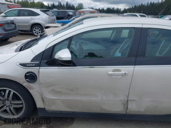 2013 Chevrolet Volt with VIN 1G1RD6E41DU116258, listed as a IAAI auction lot 42047374 with 87,190 mi miles and . Bid and sale history available at carsss.com. Image 6.
