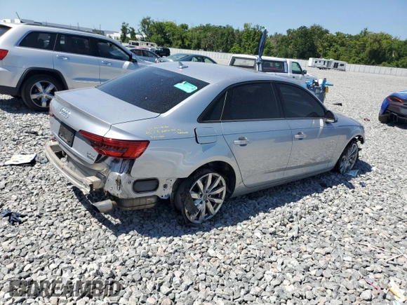 2017 Audi A4 Premium z VIN WAUANAF45HN002523, wystawiony jako Copart lot #52421625 z przebiegiem 83 970 mil mil oraz Szkoda całkowita • Salvage title. Historia ofert i sprzedaży dostępna na DreamBid. Obrazek 3.