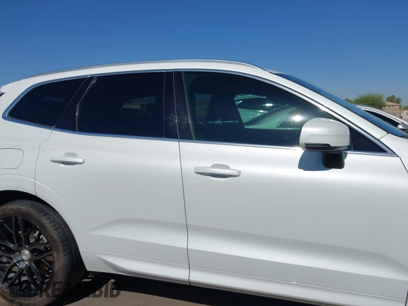 2018 Volvo XC60 Momentum с VIN YV4102RKXJ1041197, выставлен на аукционе IAAI как лот 42438998 с пробегом 110 977 миль миль и . История ставок и продаж доступна на DreamBid. Изображение 13.