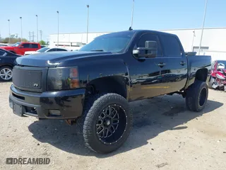 2011 Chevrolet Silverado 1500 LT with VIN 3GCPKSE37BG235632, listed as a IAAI auction lot 41827981 with 151,556 mi miles. Bid and sale history available at carsss.com. Image 17.