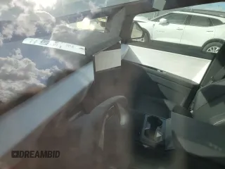 2024 Tesla Cybertruck Cyberbeast z VIN 7G2CEHEE6RA026631, wystawiony jako Copart lot #43527875 z przebiegiem Nie podano mil oraz Szkoda całkowita • Salvage title. Historia ofert i sprzedaży dostępna na DreamBid. Obrazek 9.