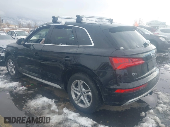 2019 Audi Q5 Premium with VIN WA1ANAFY1K2072299, listed as a IAAI auction lot 41101220 with 39,339 mi miles. Bid and sale history available at carsss.com. Image 3.