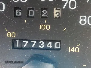 1997 Ford Taurus GL z VIN 1FALP52U2VA273762, wystawiony jako IAAI lot #41956536 z przebiegiem 177 340 mil mil oraz . Historia ofert i sprzedaży dostępna na DreamBid. Obrazek 15.