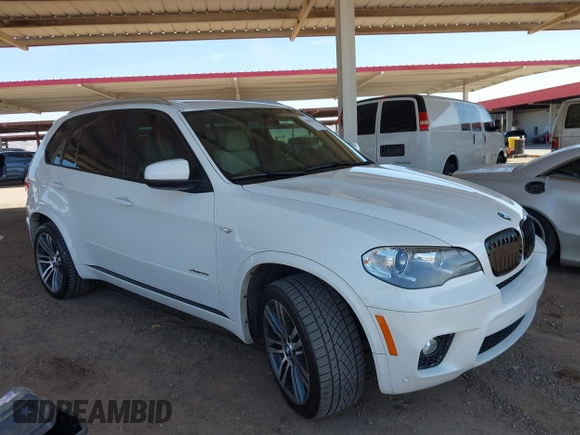 2013 BMW X5 xDrive50i with VIN 5UXZV8C53D0C17368, listed as a IAAI auction lot 42505100 with 86,497 mi miles and . Bid and sale history available at DreamBid. Image 1.