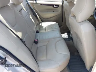 2004 Volvo S60 с VIN YV1RS61T442343704, выставлен на аукционе IAAI как лот 42318811 с пробегом 173 475 миль миль и . История ставок и продаж доступна на DreamBid. Изображение 8.