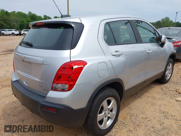 2016 Chevrolet Trax LS z VIN KL7CJNSB3GB759579, wystawiony jako IAAI lot #42212920 z przebiegiem 112 493 mil mil oraz . Historia ofert i sprzedaży dostępna na DreamBid. Obrazek 4.