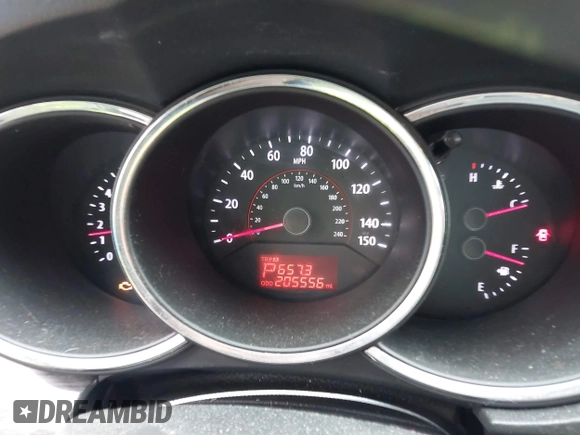 2012 Kia Sorento LX with VIN 5XYKTDA23CG272564, listed as a IAAI auction lot 41927982 with 205,556 mi miles. Bid and sale history available at carsss.com. Image 7.