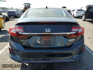 2018 Honda Clarity Plug-In Hybrid Touring with VIN JHMZC5F36JC009488, listed as a Copart auction lot 69550083 with 100,801 mi miles. Bid and sale history available at carsss.com. Image 6.
