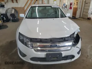 2010 Ford Fusion SE with VIN 3FAHP0HA5AR423370, listed as a Copart auction lot 60321275 with 118,822 mi miles and Salvage title. Bid and sale history available at DreamBid. Image 5.