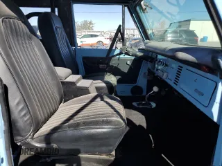 1976 Ford Bronco z VIN U15GLB56086, wystawiony jako Copart lot #74910244 z przebiegiem Nie podano mil oraz Czysty tytuł • Clean title. Historia ofert i sprzedaży dostępna na DreamBid. Obrazek 5.