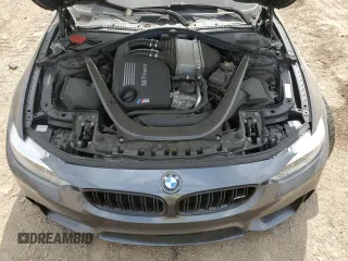 2015 BMW M4 z VIN WBS3U9C55FP968004, wystawiony jako Copart lot #56462825 z przebiegiem 79 338 mil mil oraz Szkody całkowita. Historia ofert i sprzedaży dostępna na DreamBid. Obrazek 11.