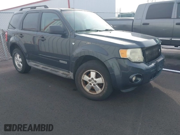 2008 Ford Escape XLT with VIN 1FMCU93148KC14236, listed as a IAAI auction lot 41846221 with 187,443 mi miles. Bid and sale history available at carsss.com. Image 1.