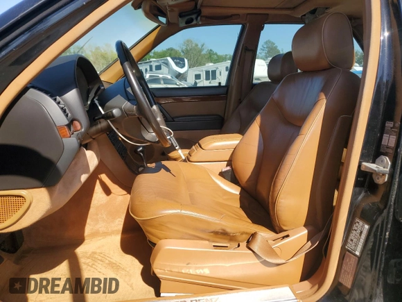 1994 Mercedes-Benz S with VIN WDBGA43E4RA171107, listed as a Copart auction lot 53186305 with 228,999 mi miles and Clean Title. Bid and sale history available at DreamBid. Image 7.