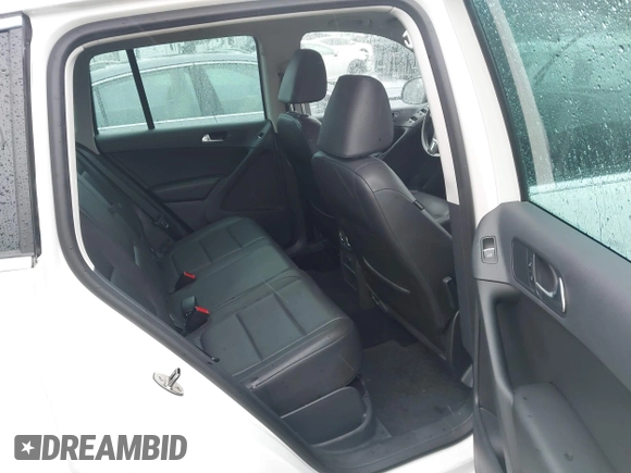2011 Volkswagen Tiguan SE with VIN WVGBV7AXXBW546640, listed as a IAAI auction lot 41665036 with 106,071 mi miles and . Bid and sale history available at DreamBid. Image 8.
