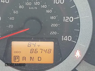2010 Toyota RAV4 Limited с VIN JTMDF4DV4A5030460, выставлен на аукционе IAAI как лот 42541967 с пробегом 86 748 миль миль и . История ставок и продаж доступна на DreamBid. Изображение 15.